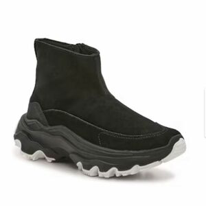 NWT Sorel Kinetic breakthru acadia boot